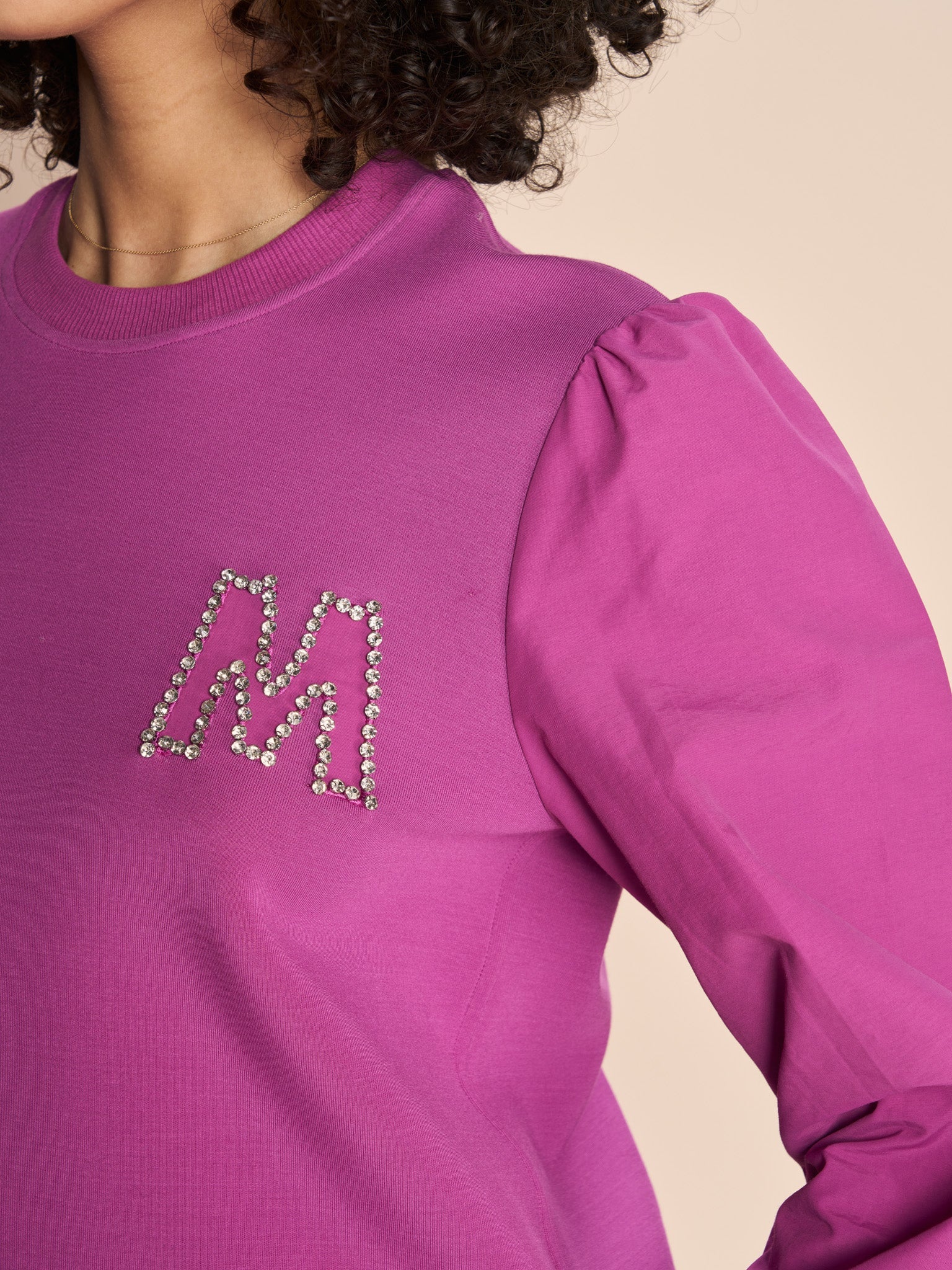 Modelshot / Vivid Viola / Detail